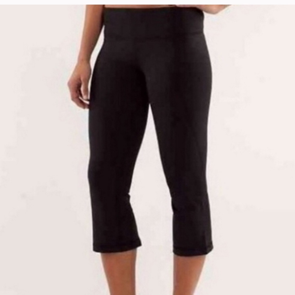 Black Lululemon Pant/Crop